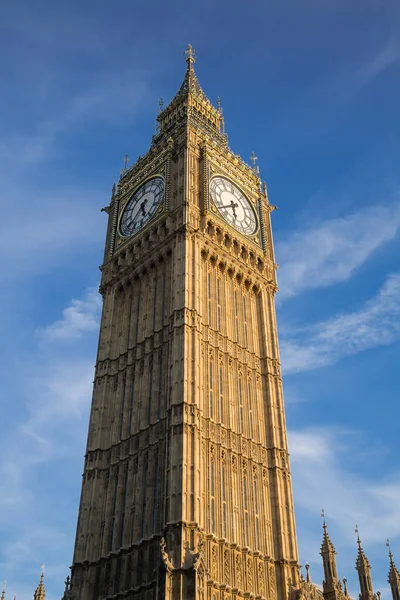 Bigben e casa do parlamento em Londres Inglaterra, Reino Unido — Fotografia de Stock