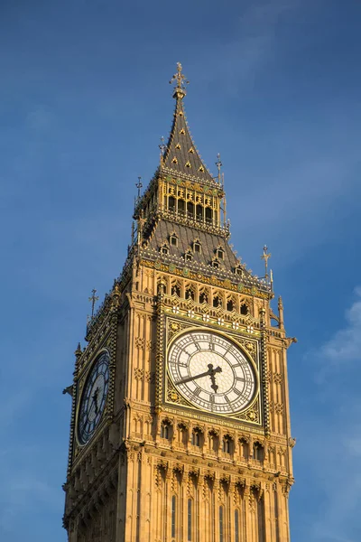 Bigben e casa do parlamento em Londres Inglaterra, Reino Unido — Fotografia de Stock