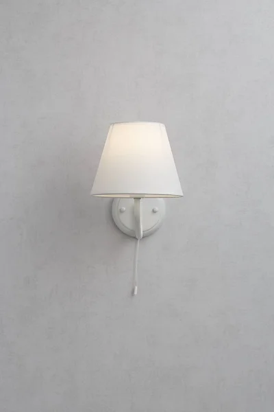 Lampada da parete con paralume bianco in tela — Foto Stock