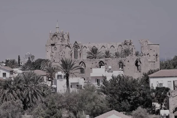 Vista Panorâmica Edifícios Vintage Plantas Verdes — Fotografia de Stock