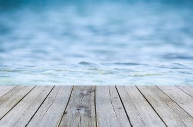 doğa arka plan ile ahşap raf mağaza