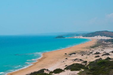 gündüz kumlu deniz kıyısıhavadan görünümü 