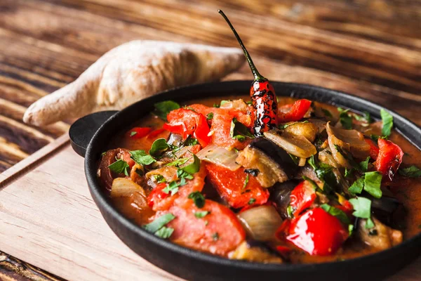 güzel restoran Gürcü mutfağı