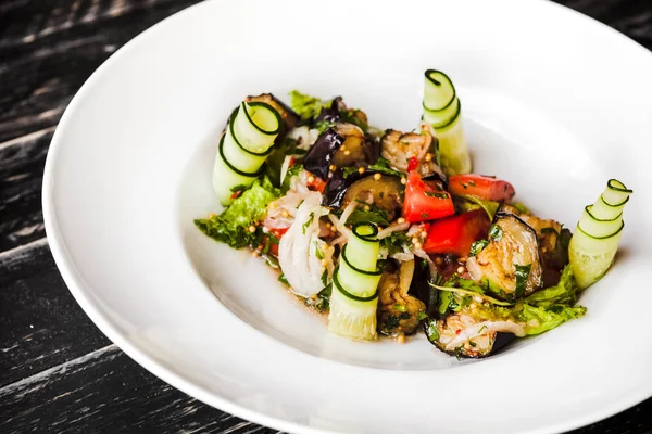 güzel restoran Gürcü mutfağı