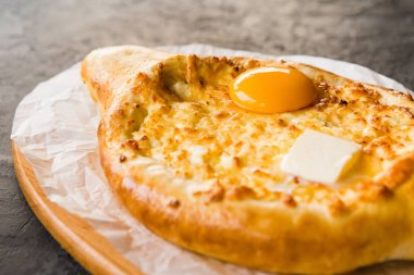 Ulusal Gürcü mutfağının lezzetli restoran yemeği