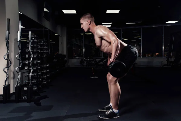 Atlético Joven Haciendo Ejercicios Con Barra Pesas Gimnasio Guapo Musculoso — Foto de Stock