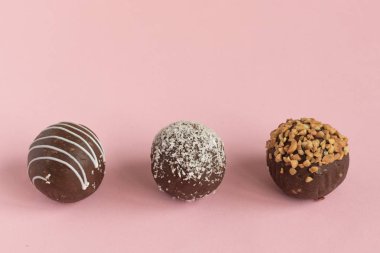 Çeşitli çikolata muffins görünümü top. 