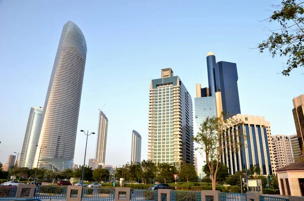 Arranha Céus Abu Dhabi Emirados Árabes Unidos — Fotografia de Stock