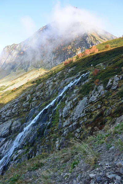Ayı şelale 2000 metre deniz seviyesinden, Sochi, Rusya Federasyonu