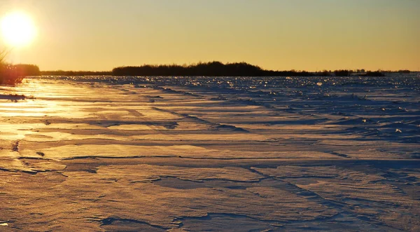 Buz Nehrinde Irtiş Omsk Region Rusya Federasyonu Güneşin Ilk Ray — Stok fotoğraf
