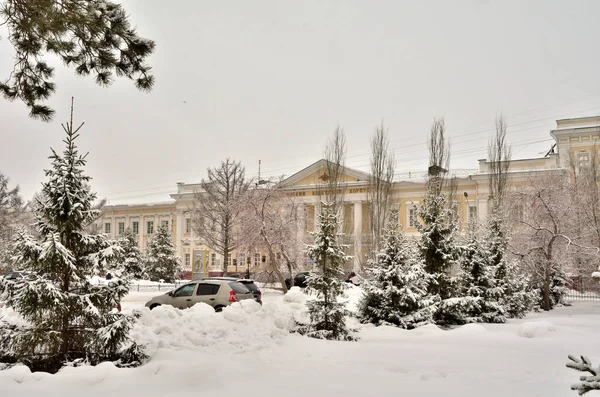俄罗斯鄂木斯克 2015年12月 鄂木斯克学员团的建设 西伯利亚最古老的军校建于1826 — 图库照片