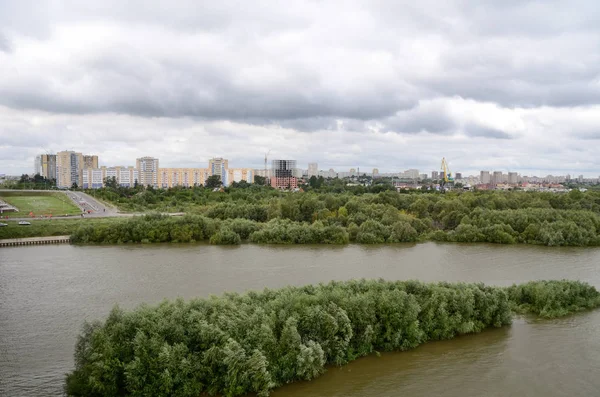 Вид Реку Иртыш Разделяет Город Две Части — стоковое фото