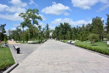 Omsk, Rusya Federasyonu - jule 24, 2017: Square adındaki Dzerzhinsky sonra