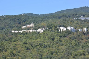 Yalta eteklerinde görünümünü