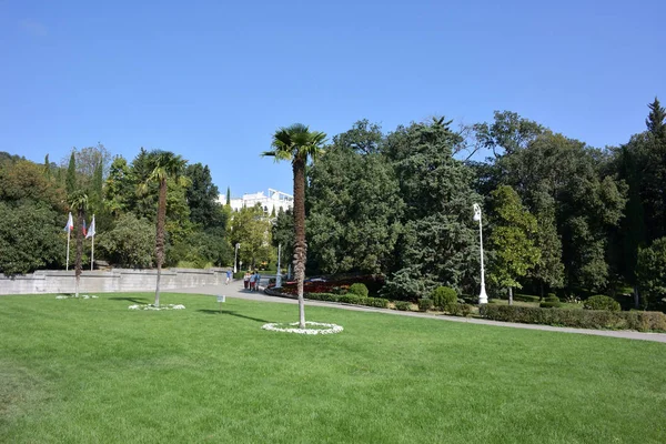 Belos lugares do Parque Livadia — Fotografia de Stock