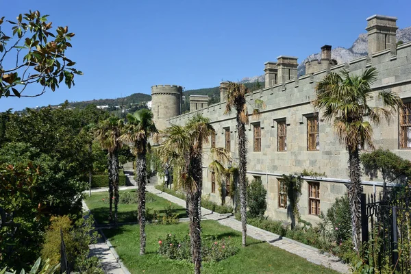 Park Vorontsov Sarayı çevresinde'güzel yerleri — Stok fotoğraf