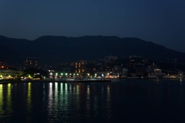 Yalta şehir akşam set of görünümü