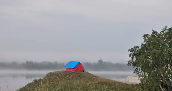 Morningg vid floden Irtysj — Stockfoto
