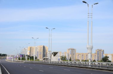 Omsk şehrinin günü, c sokaklarında trafik engellendi
