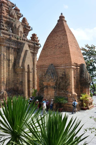 Tempio complesso Ponagar dello stato Champa medievale a Nha Trang — Foto Stock