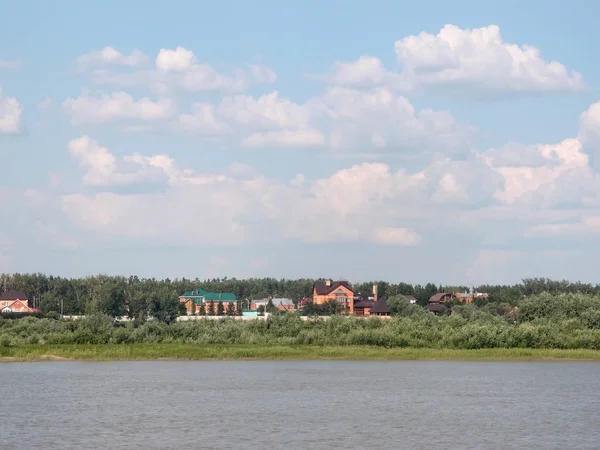 Sur les rives de la rivière Irtysh — Photo