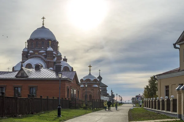 神の母は すべての人の悲しみの喜び アイコン敬意表しての大聖堂Sviyazhsk ロシア 2018年 — ストック写真