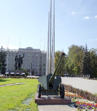 Tula şehri. Zafer Meydanı. 1941-1945 Büyük Vatanseverlik Savaşı sırasında Tula savunucuları için Anıt. Rusya Ağustos 2019