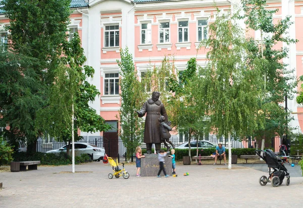 Emlékmű Marshak Nak Karl Marx Streeten Voronyezs Város Oroszország 2020 — Stock Fotó