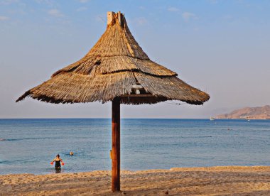 Eilat, Israil, 13 Ağustos 2017. Eilat, Kızıldeniz kıyısında yer almaktadır. rekreasyon ve su turizmi için harika bir yer.