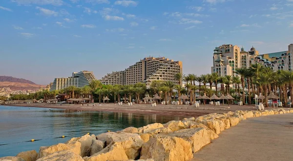 Eilat, Israil, 13 Ağustos 2017. Eilat, Kızıldeniz kıyısında yer almaktadır. rekreasyon ve su turizmi için harika bir yer.