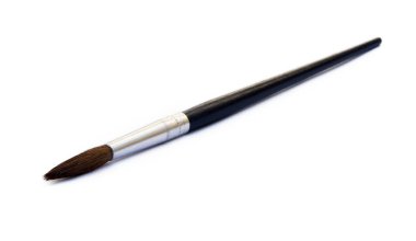 Beyaz bir arka plan üzerinde izole boya fırçaları kümesini