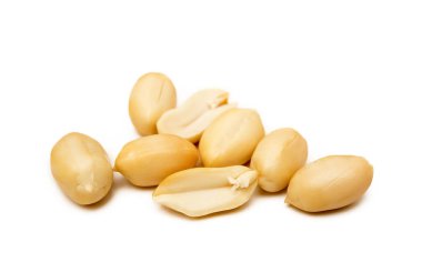 Taze fıstık izole üzerinde beyaz arka plan snack