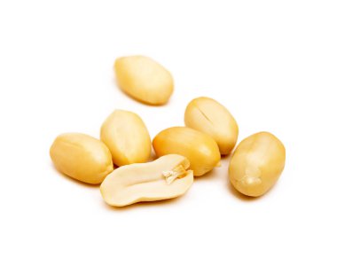 Taze fıstık izole üzerinde beyaz arka plan snack