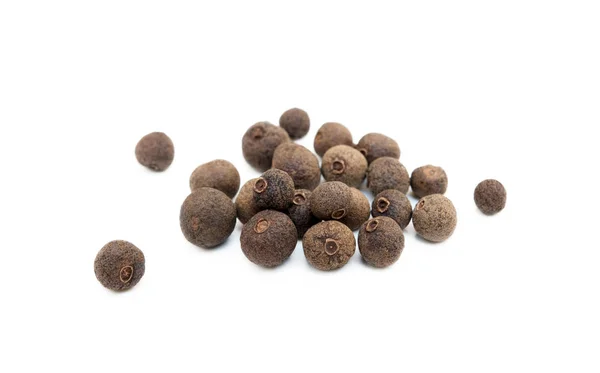 Scattered Allspice Isolated White Background — Stock Photo, Image