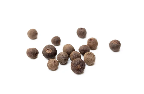 Scattered Allspice Isolated White Background — Stock Photo, Image