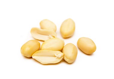 Taze fıstık izole üzerinde beyaz arka plan snack