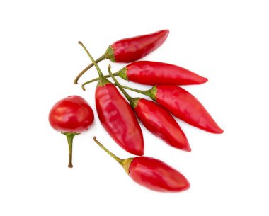 Beyaz arka plan üzerinde izole kırmızı biber