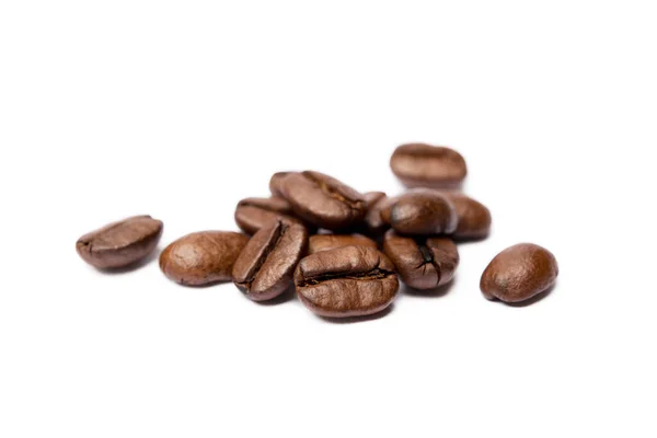 Rostade Kaffebönor Isolerad Vit Bakgrund — Stockfoto