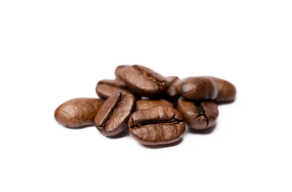 Pražená Kávová Zrna Izolované Bílém Pozadí — Stock fotografie