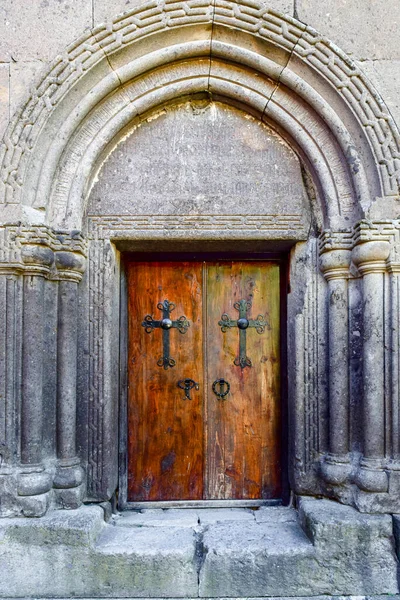 Vecchia Porta Legno Intagliato Chiesa Con Cerniere Armenia — Foto Stock