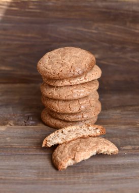 Tahtada badem kurabiyeleri. 