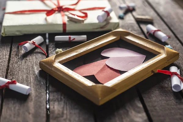 Plat Pune Fundal Romantic Vedere Sus Giftbox Hârtii Dorințe Laminate — Fotografie, imagine de stoc