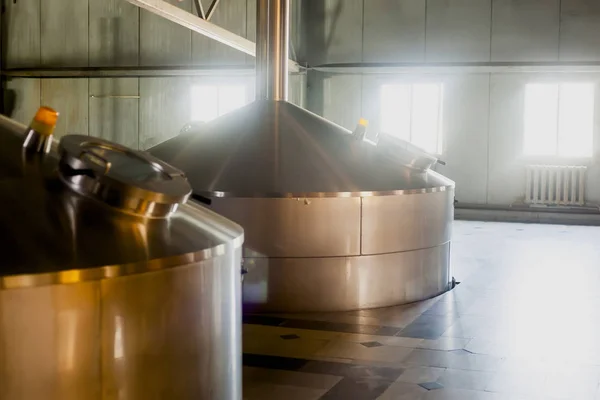 Brewery Stainless Tank Baja Konsep Bisnis Bir Diseduh Kerajinan Bir — Stok Foto