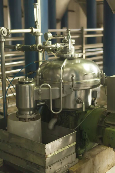 Brewing mechanisms consisting of pipes and gauges — Stock Photo, Image