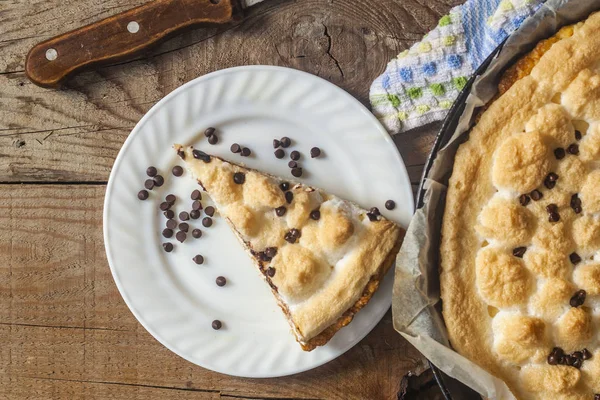 Pastel de queso casero fresco. Recién horneado — Foto de Stock