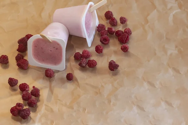 Buatan sendiri raspberry yoghurt — Stok Foto