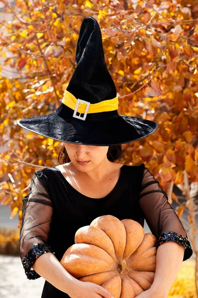 Halloween portrét čarodějnice — Stock fotografie
