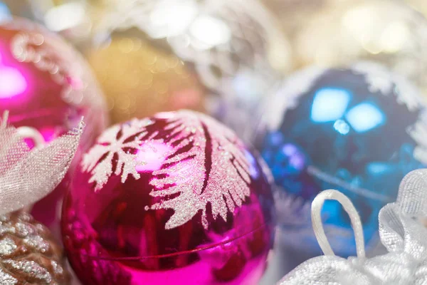 Bunte Weihnachtsdekoration — Stockfoto