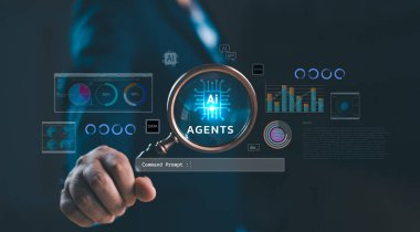 İş adamı, büyüteç ve veri torpidosuyla yapay zeka ajanlarını analiz ediyor. Analiz, otomasyon, dijital dönüşüm ve akıllı ticari yenilik için yapay zeka. AI ajanları