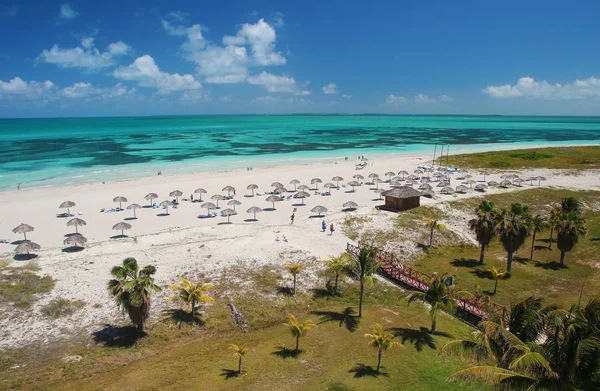 Karibik tropischen türkisfarbenen Sandstrand in varadero cuba — Stockfoto